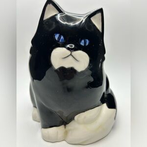 Vintage super cute whimsical  chubby, grumpy cat bank.